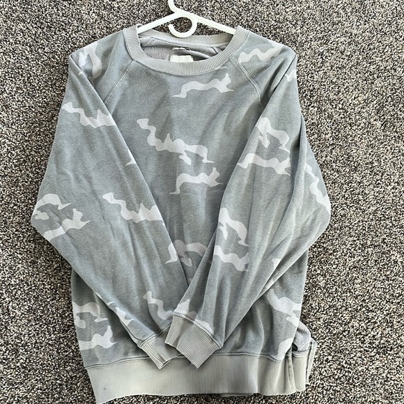 Gray Camo Sweatshirt - Picture 1 of 3